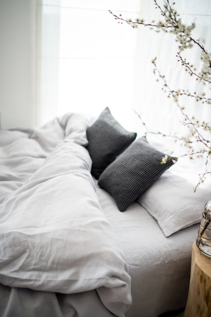 Linen Bed Set Accent Pillows Basic Duvet Cover Waffle Pillow Cover Light Grey Dark Grey