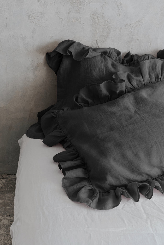 Organic Stonewashed Linen Ruffle Pillowcases Set Dark Grey 359